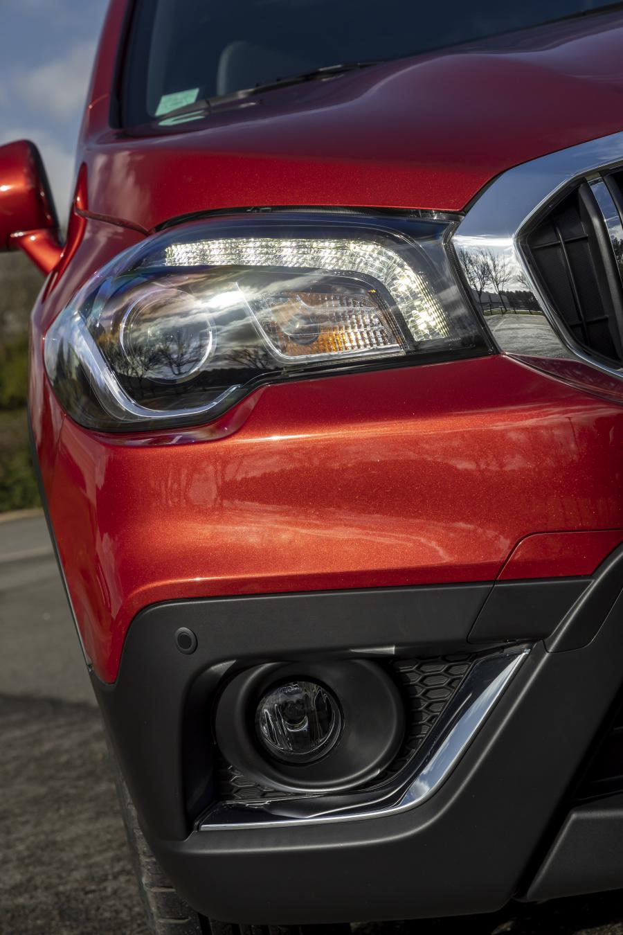 Детали экстерьера Suzuki SX4 S-Cross Hybrid 2020 года  (WW) (фото 17 из 40)